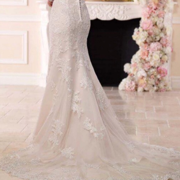 Stella York Bridal Gown - Picture 4 of 5